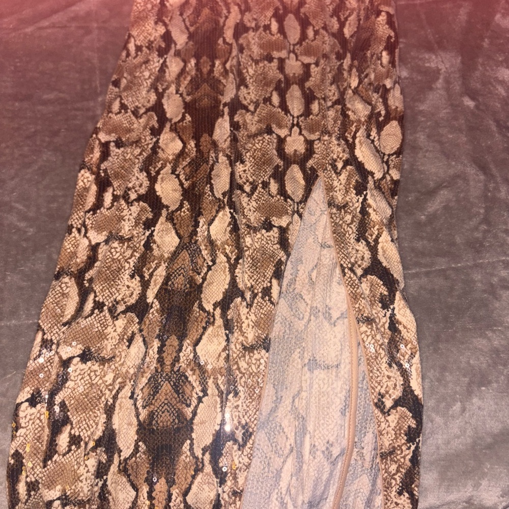 Fashion Nova NWT Snake Print Skirt